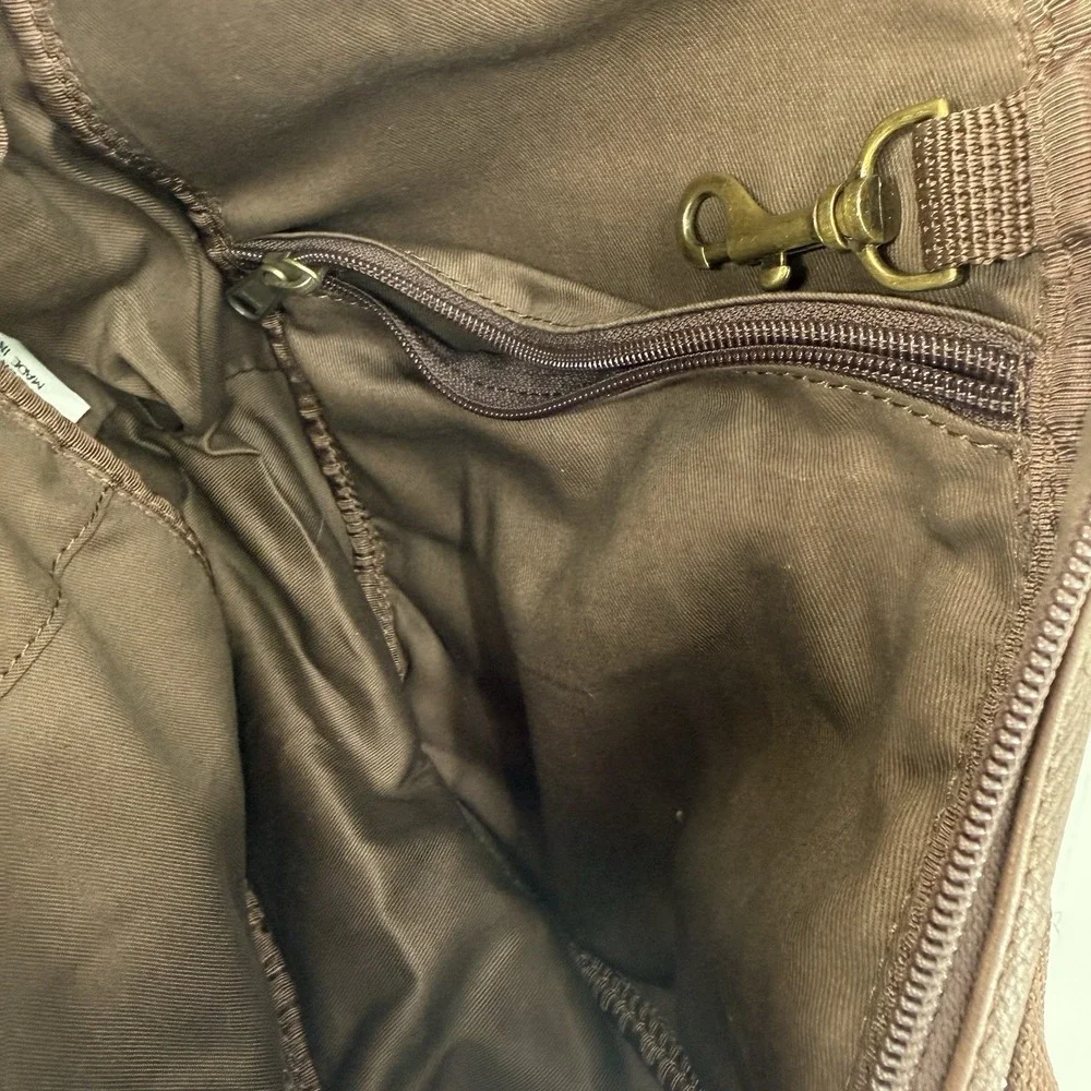 L.L. Bean Ameribag Healthy Back Bag Brown Leather Crossbody Sling Backpack